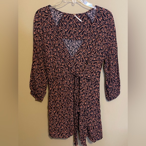 Free People floral Clara Tunic with pockets - Picture 3 of 6